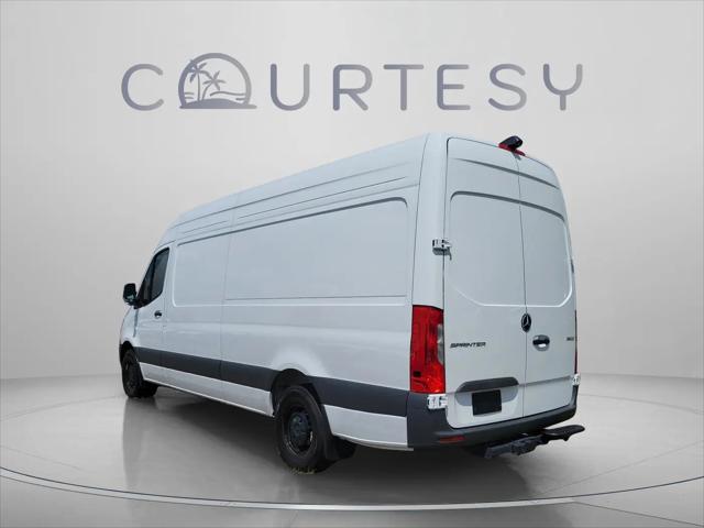 2025 Mercedes-Benz Sprinter 2500 High Roof 4-Cyl Diesel HO