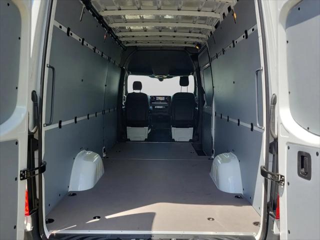 2025 Mercedes-Benz Sprinter 2500 High Roof 4-Cyl Diesel HO