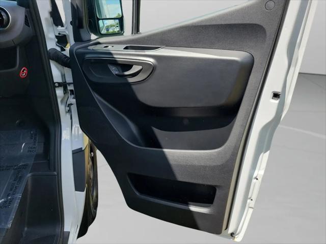 2025 Mercedes-Benz Sprinter 2500 High Roof 4-Cyl Diesel HO
