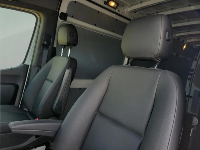 2025 Mercedes-Benz Sprinter 2500 High Roof 4-Cyl Diesel HO