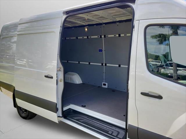2025 Mercedes-Benz Sprinter 2500 High Roof 4-Cyl Diesel HO