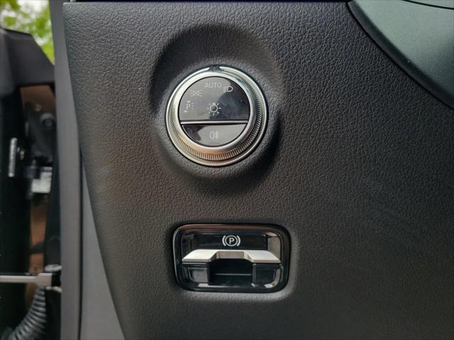 2026 Mercedes-Benz E-CLASS E 300 CLE 300