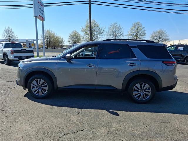 2025 Nissan Pathfinder SV FWD