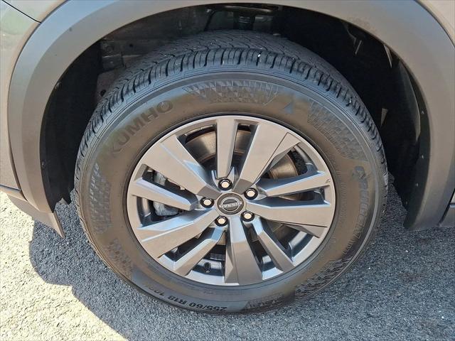 2025 Nissan Pathfinder SV FWD