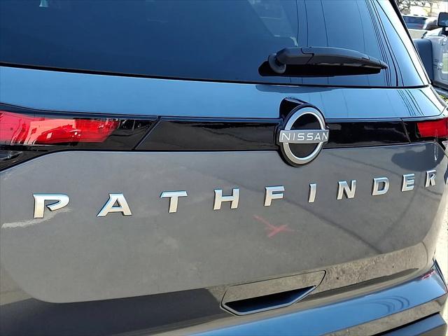 2025 Nissan Pathfinder SV FWD