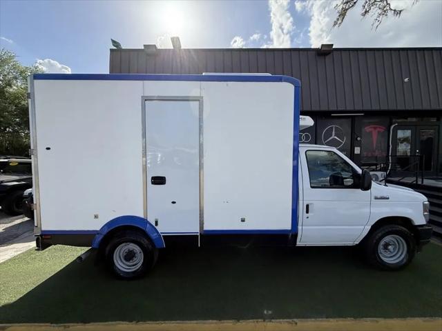2023 Ford E-350 Cutaway Base
