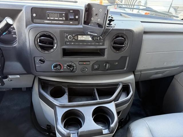 2023 Ford E-350 Cutaway Base