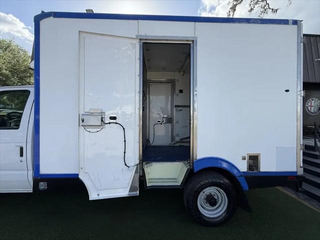 2023 Ford E-350 Cutaway Base