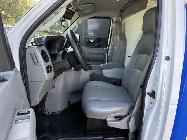 2023 Ford E-350 Cutaway Base
