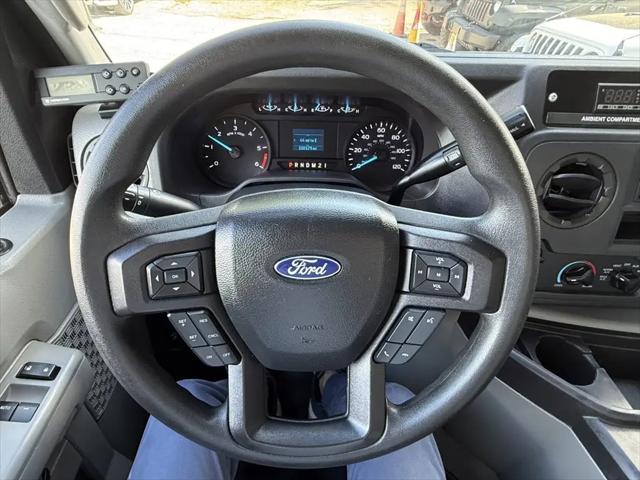 2023 Ford E-350 Cutaway Base