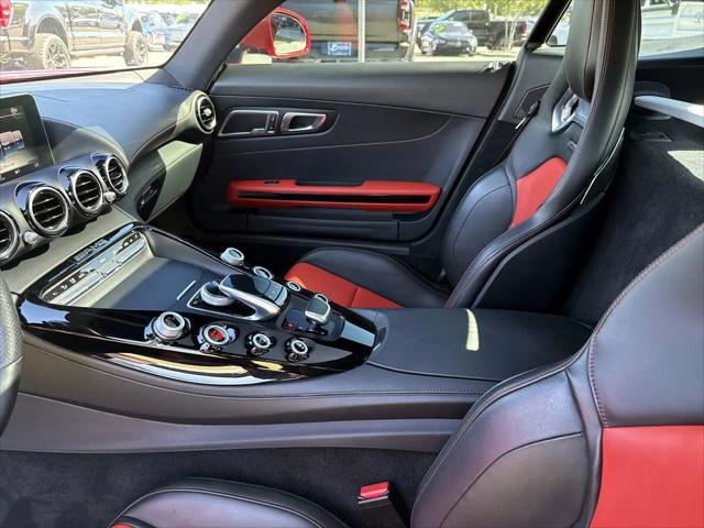 2017 Mercedes-Benz AMG GT Standard