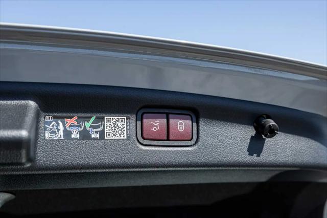 2026 Mercedes-Benz C-CLASS C 300 C 300