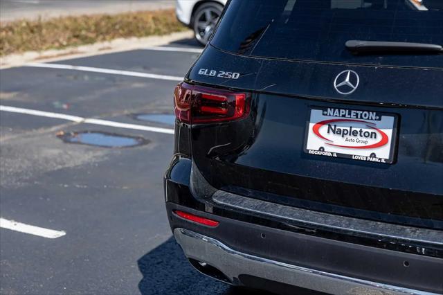 2026 Mercedes-Benz GLB 4MATIC