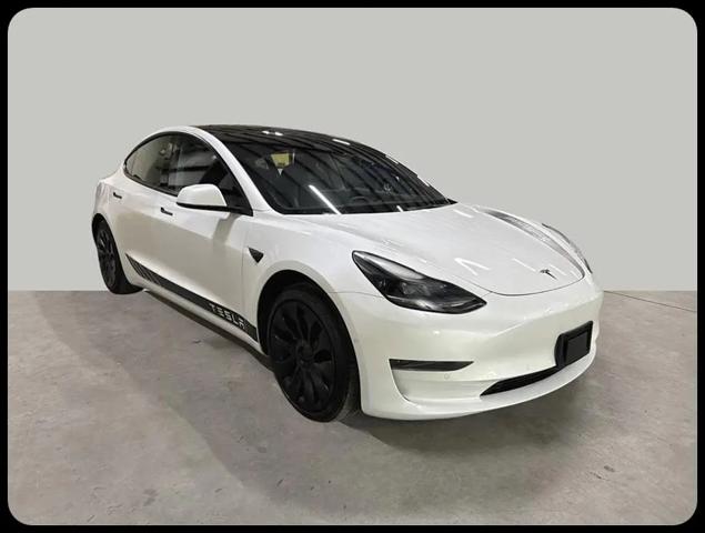 2022 Tesla Model 3 Rear-Wheel Drive