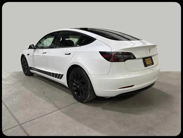 2022 Tesla Model 3 Rear-Wheel Drive