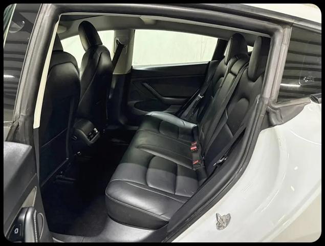 2022 Tesla Model 3 Rear-Wheel Drive