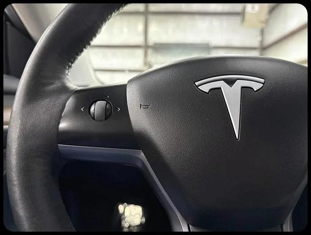 2022 Tesla Model 3 Rear-Wheel Drive