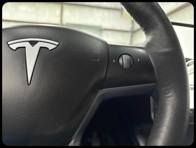 2022 Tesla Model 3 Rear-Wheel Drive