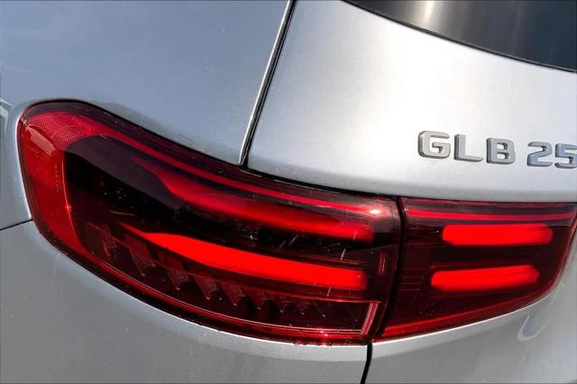 2025 Mercedes-Benz GLB GLB 250