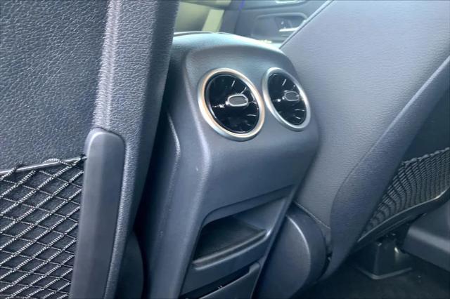 2025 Mercedes-Benz GLB GLB 250