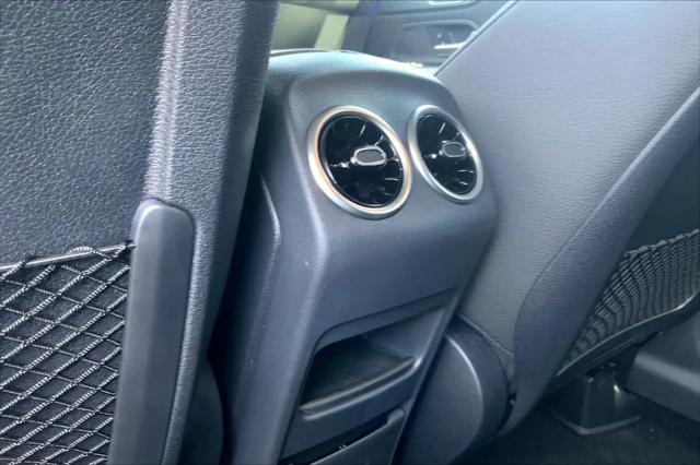 2025 Mercedes-Benz GLB GLB 250