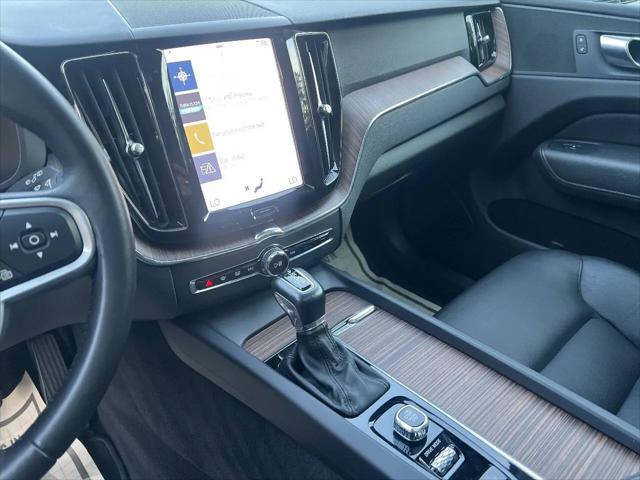 2021 Volvo XC60 T5 Momentum