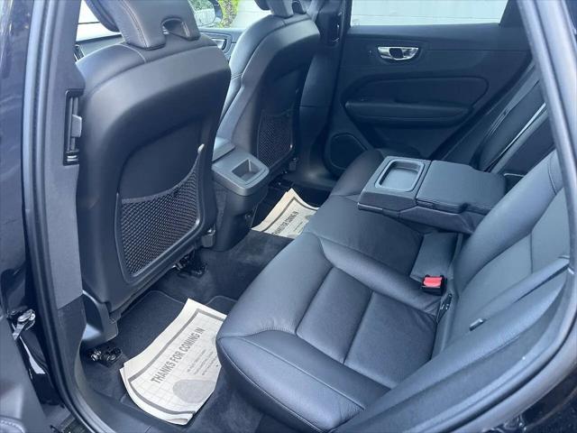 2021 Volvo XC60 T5 Momentum