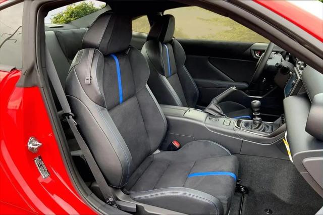 2025 Subaru BRZ tS