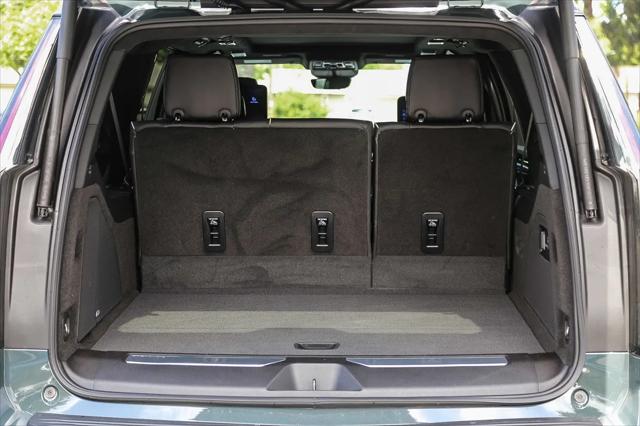 2025 Cadillac Escalade ESV V-Series