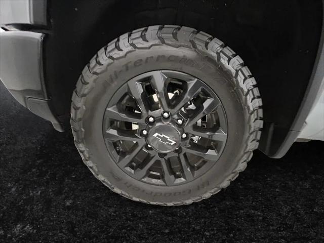 2025 Chevrolet Silverado 2500HD 4WD Crew Cab Standard Bed LTZ