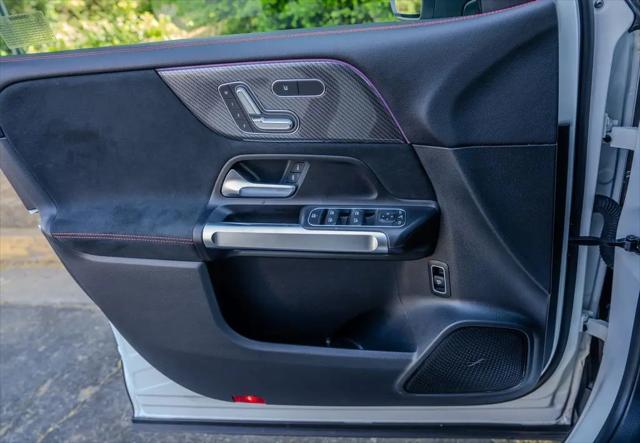 2024 Mercedes-Benz GLB GLB 250