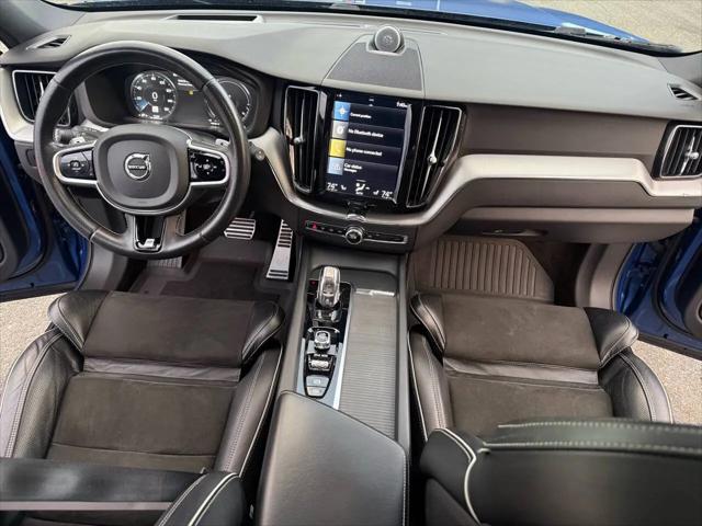2018 Volvo XC60 T8 R-Design