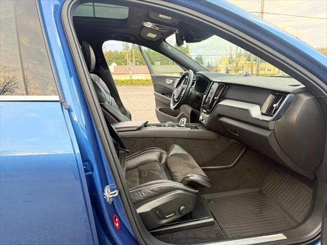 2018 Volvo XC60 T8 R-Design