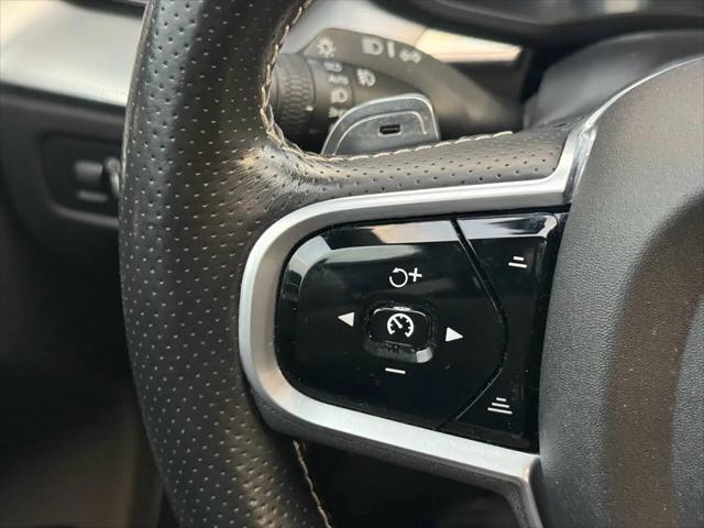 2018 Volvo XC60 T8 R-Design