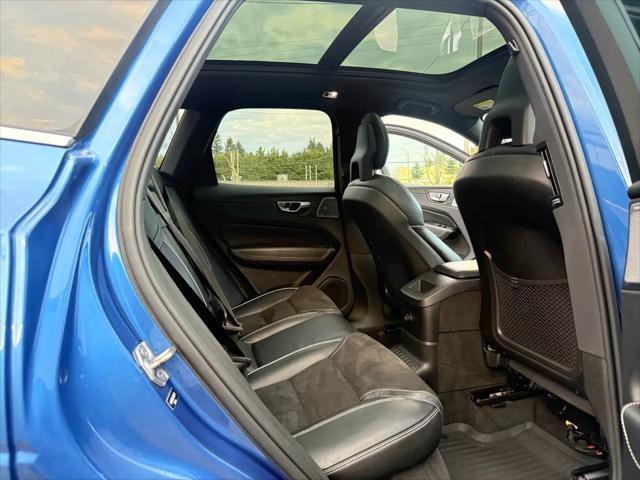 2018 Volvo XC60 T8 R-Design