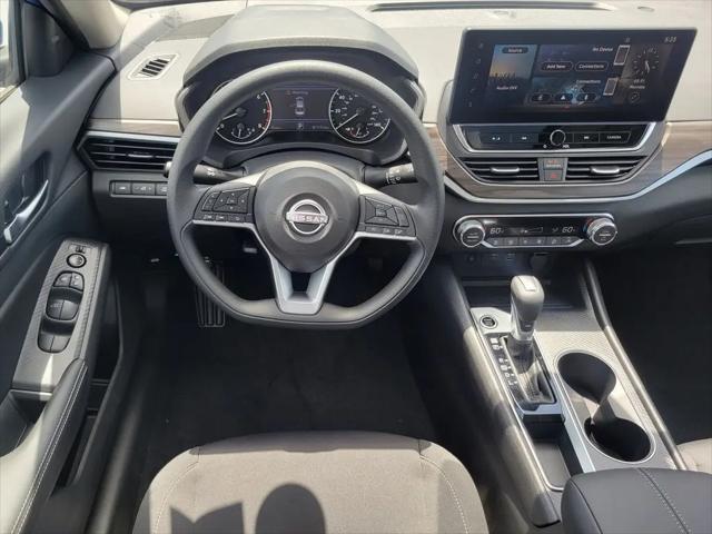 2026 Nissan Altima SV FWD