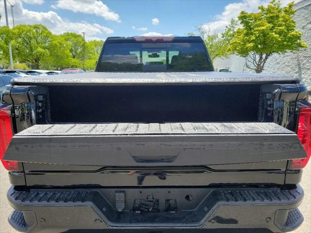 2022 GMC Sierra 3500HD 4WD Crew Cab Standard Bed Denali