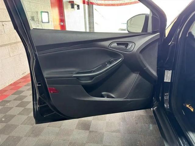 2016 Ford Focus S