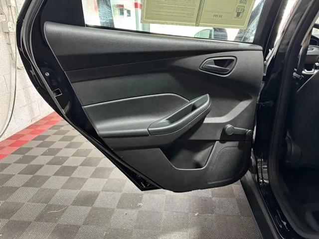 2016 Ford Focus S