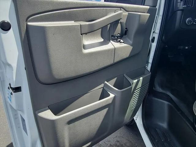 2021 Chevrolet Express Cutaway Work Van