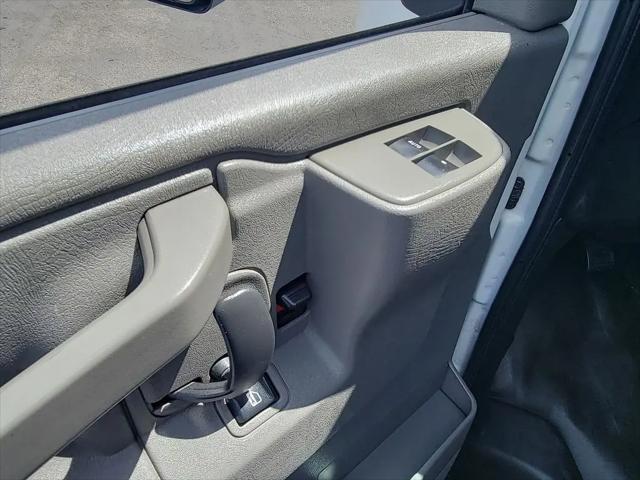 2021 Chevrolet Express Cutaway Work Van