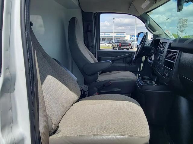 2021 Chevrolet Express Cutaway Work Van