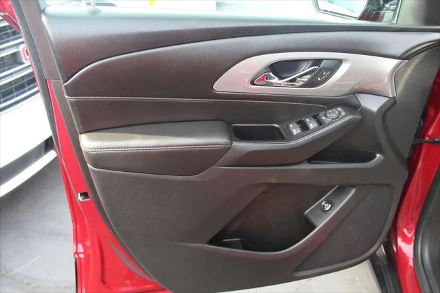 2020 Chevrolet Traverse AWD LT Leather