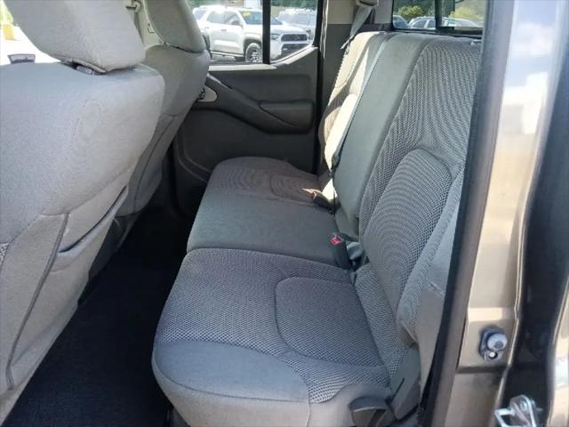 2021 Nissan Frontier Crew Cab SV 4x4
