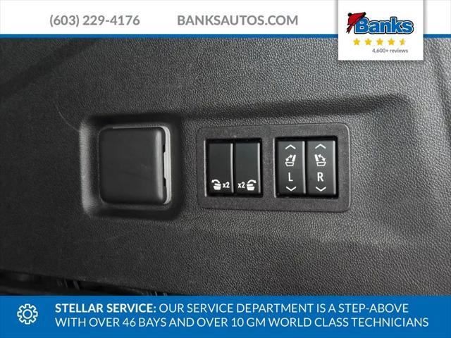 2023 GMC Yukon XL 4WD SLT