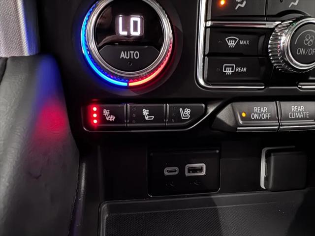 2023 GMC Yukon XL 4WD SLT