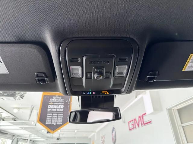 2023 GMC Yukon XL 4WD SLT