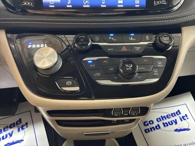 2022 Chrysler Pacifica Touring L