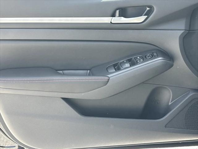 2026 Nissan Altima SR FWD
