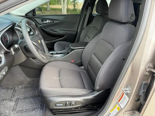 2022 Chevrolet Malibu FWD LT